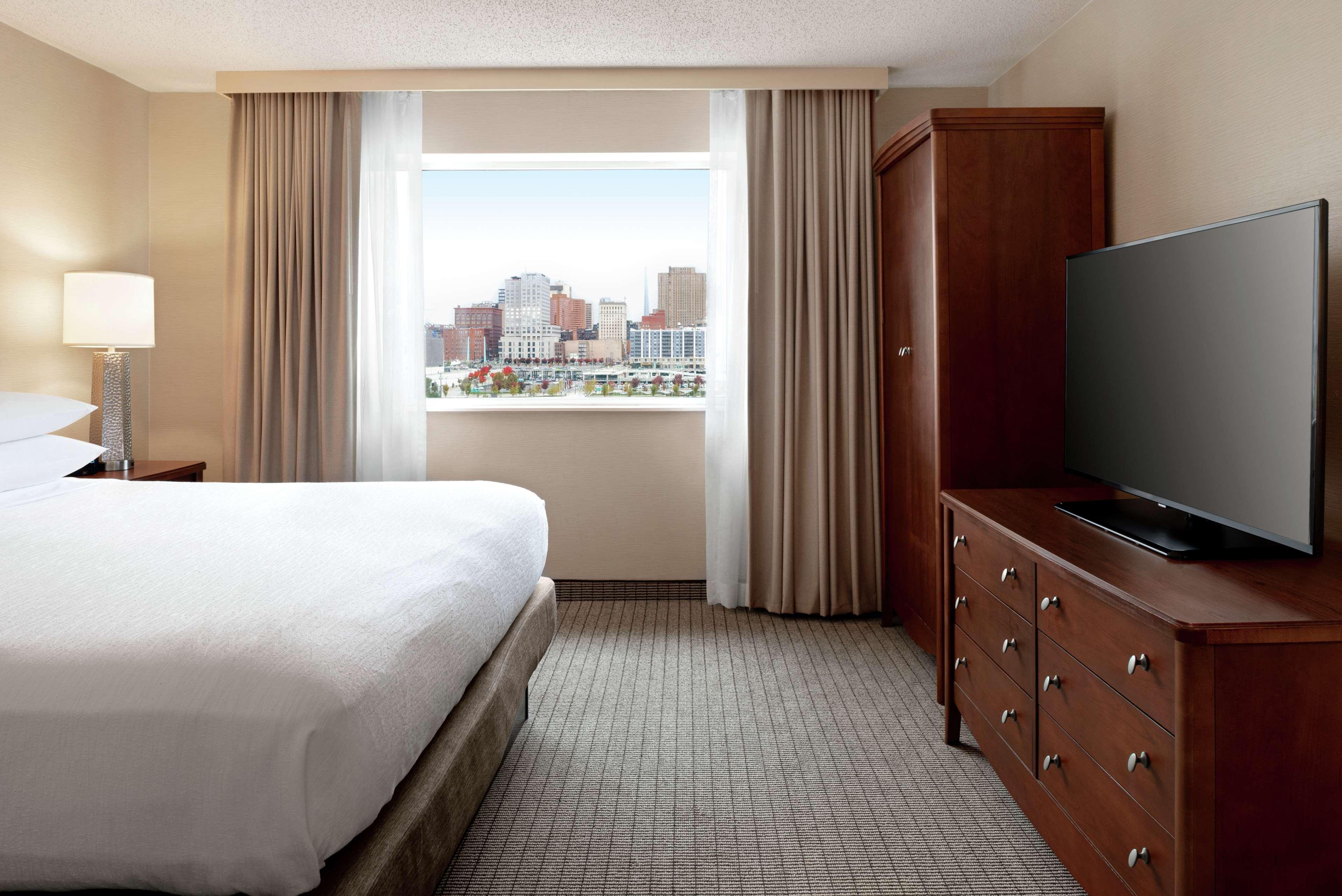 Embassy Suites Cincinnati - Rivercenter Covington Luaran gambar